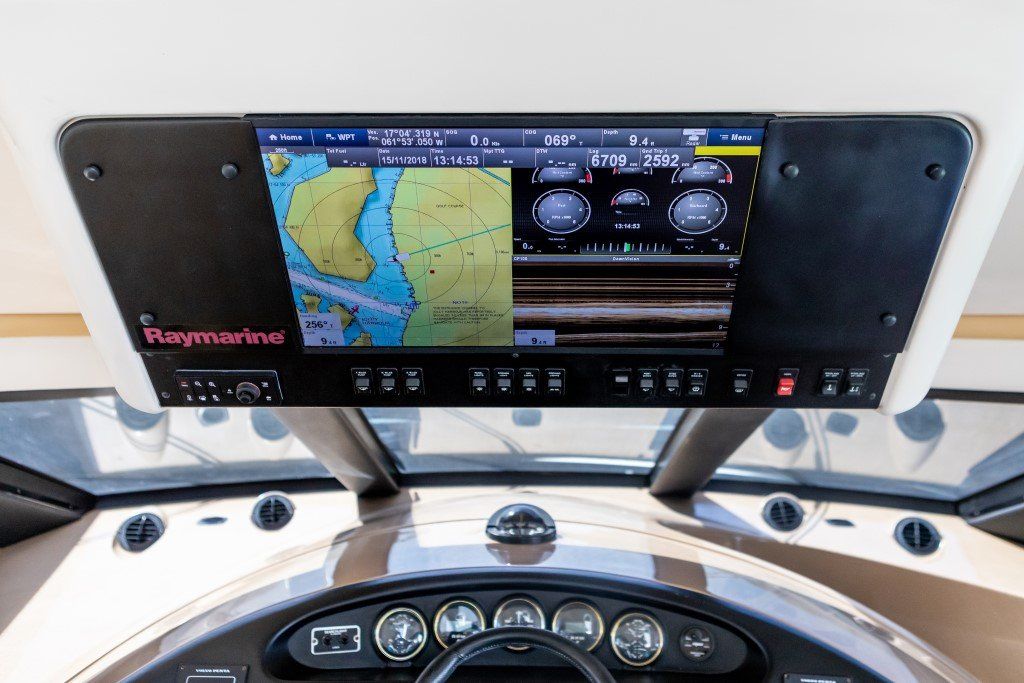 2001 Carver 530 Voyager Pilothouse Power Boat For Sale - www.lighthouseyachting.com