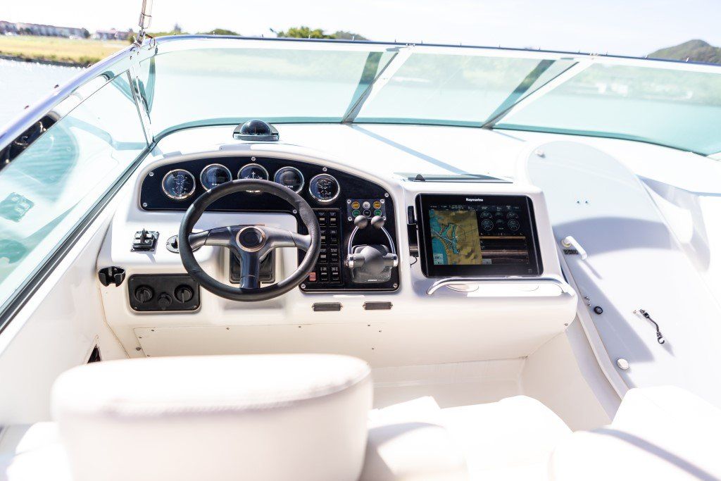2001 Carver 530 Voyager Pilothouse Power Boat For Sale - www.lighthouseyachting.com