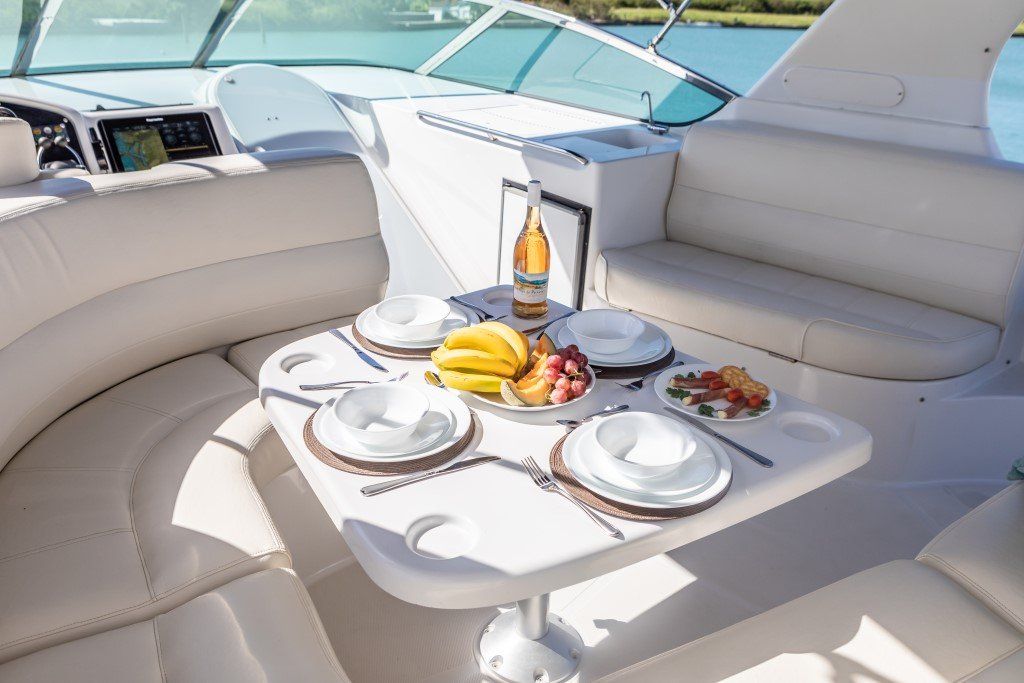 2001 Carver 530 Voyager Pilothouse Power Boat For Sale - www.lighthouseyachting.com