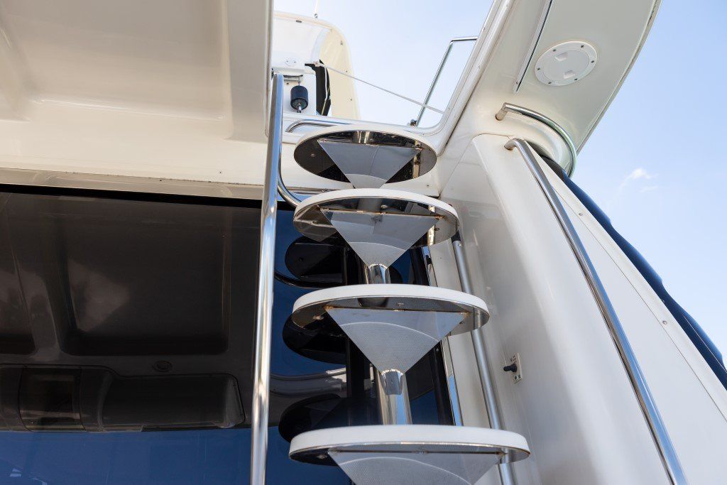 2001 Carver 530 Voyager Pilothouse Power Boat For Sale - www.lighthouseyachting.com