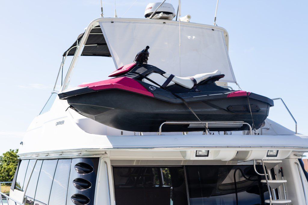 2001 Carver 530 Voyager Pilothouse Power Boat For Sale - www.lighthouseyachting.com