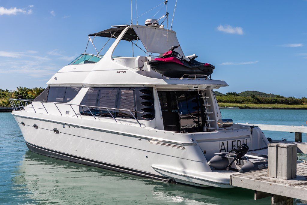2001 Carver 530 Voyager Pilothouse Power Boat For Sale - www.lighthouseyachting.com