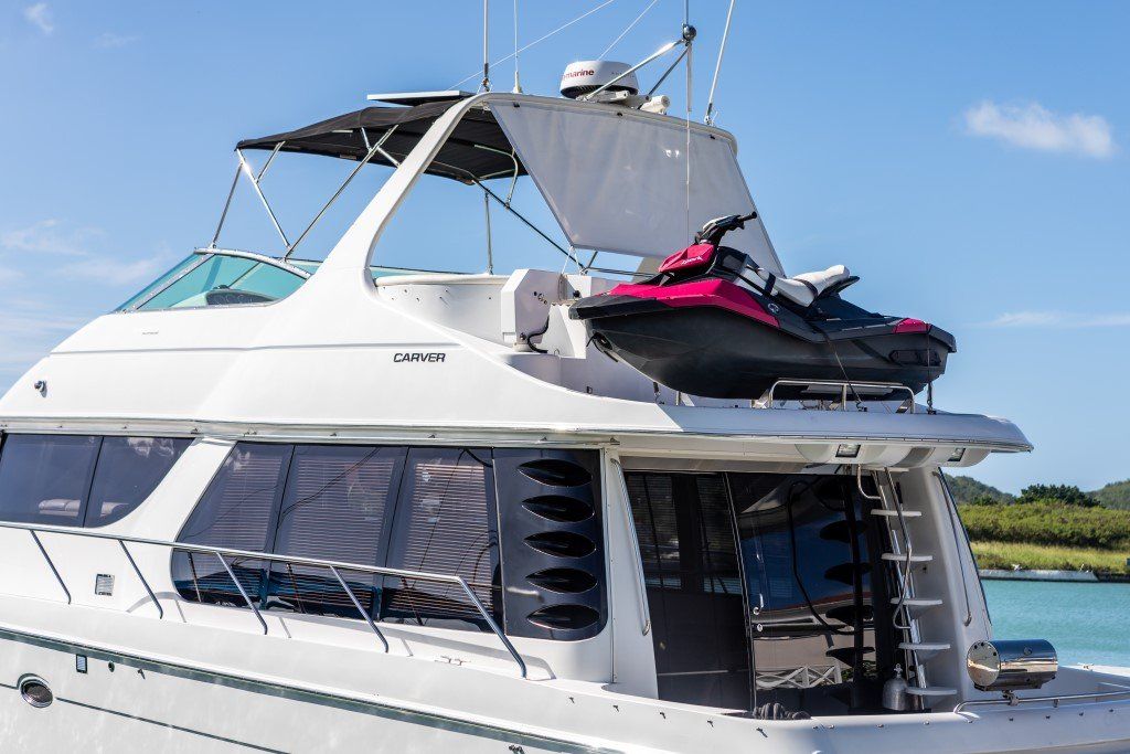 2001 Carver 530 Voyager Pilothouse Power Boat For Sale - www.lighthouseyachting.com