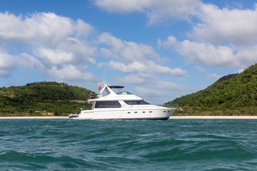 2001 Carver 530 Voyager Pilothouse Power Boat For Sale - www.lighthouseyachting.com