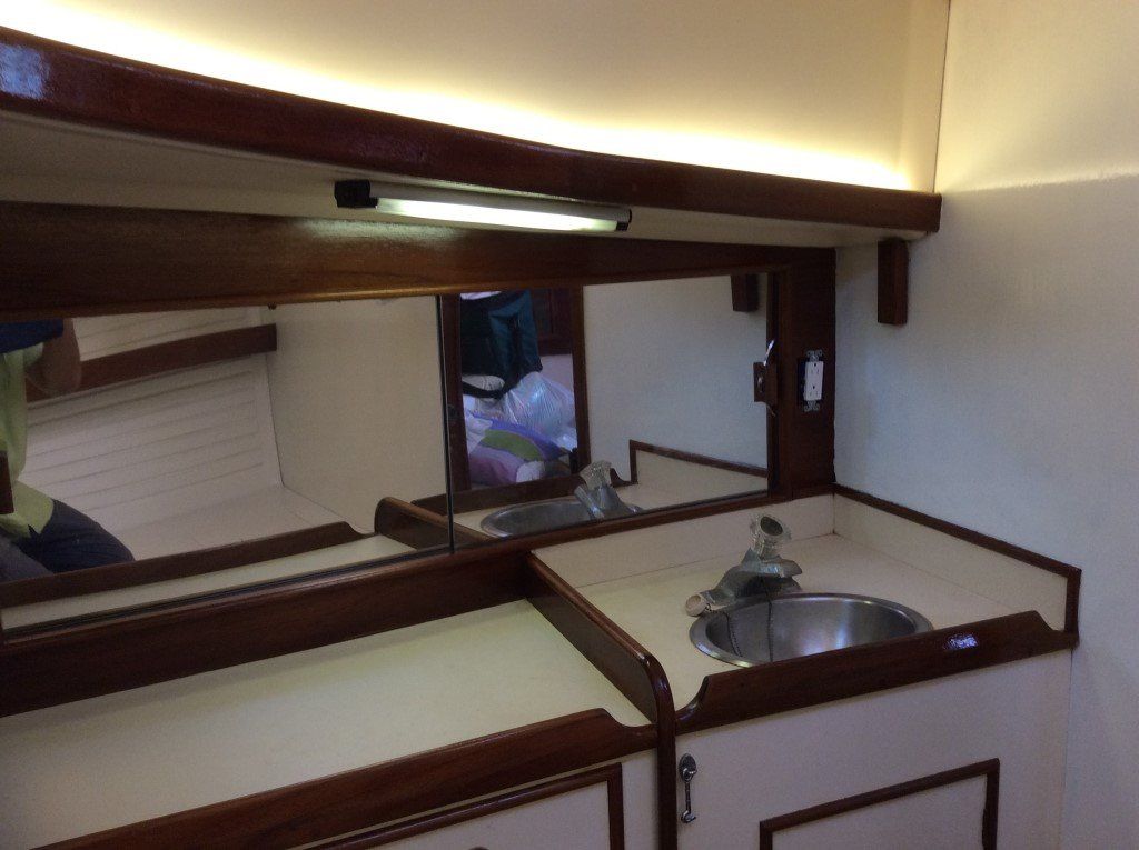 1984 Nonsuch 36 Sail Boat for Sale - www.lighthouseyachting.com