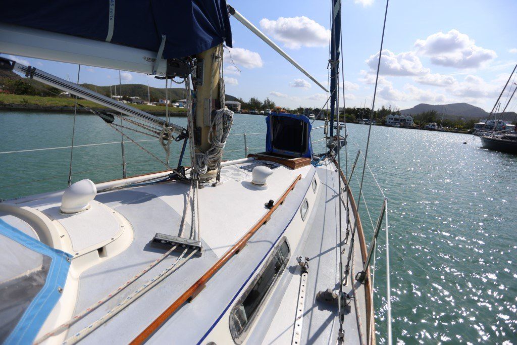 1974 Hustler 35 Sail Boat For Sale - www. lighthouseyachting.com