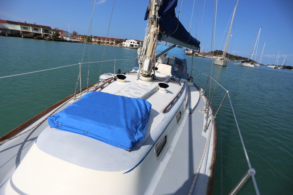 1974 Hustler 35 Sail Boat For Sale - www. lighthouseyachting.com