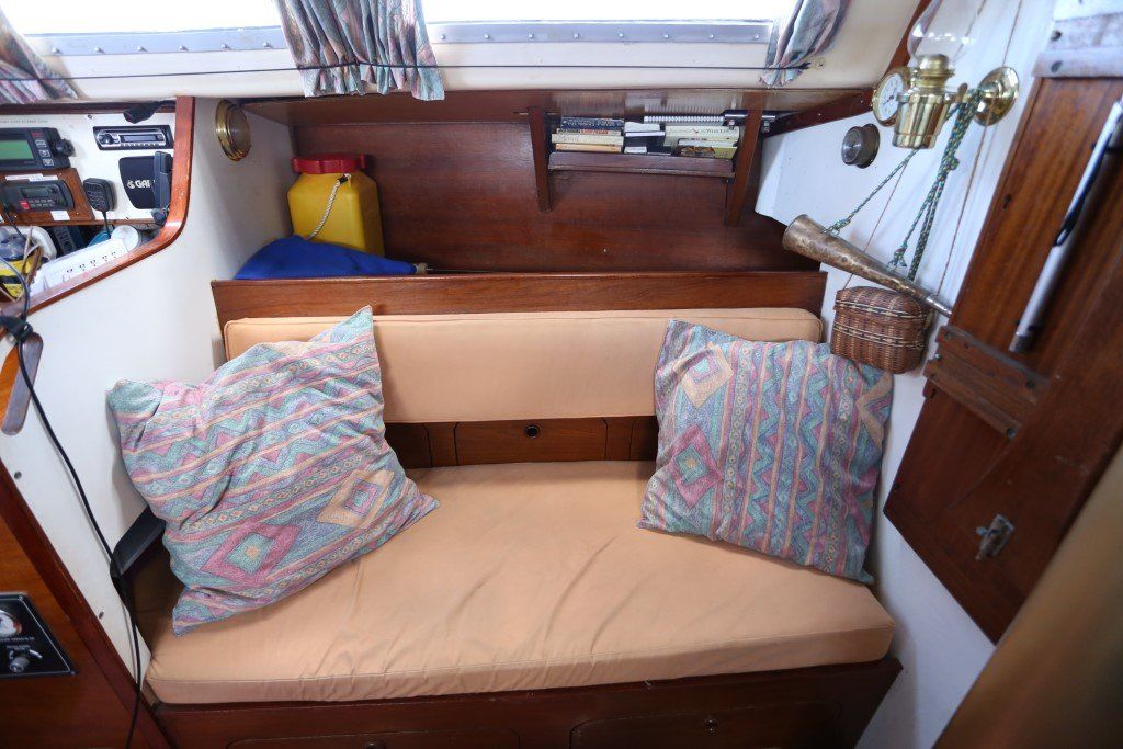 1974 Hustler 35 Sail Boat For Sale - www. lighthouseyachting.com