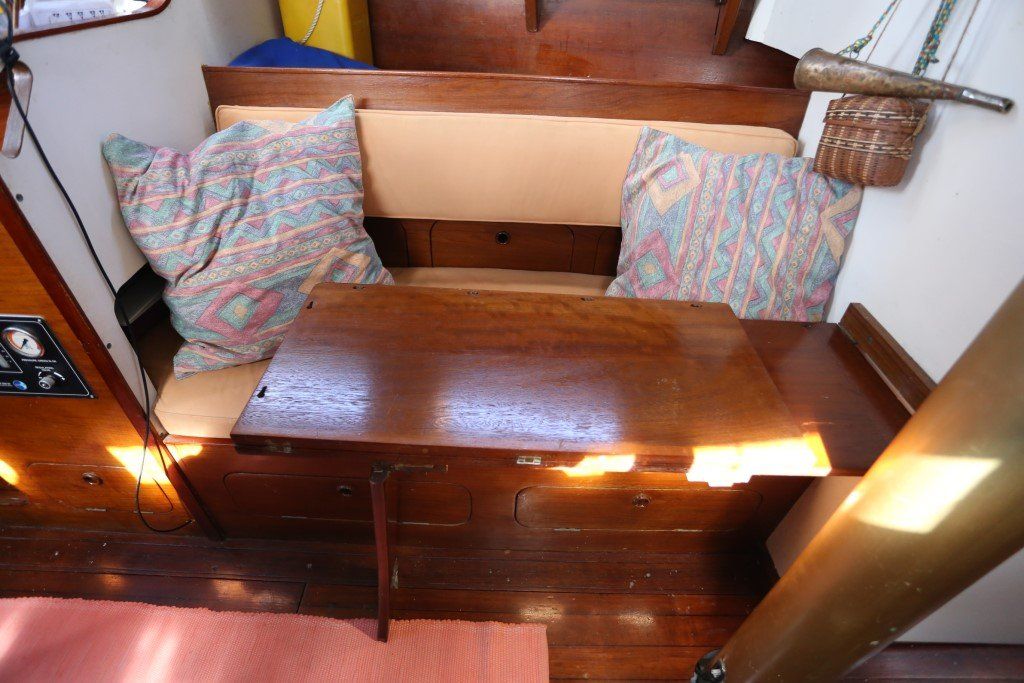 1974 Hustler 35 Sail Boat For Sale - www. lighthouseyachting.com