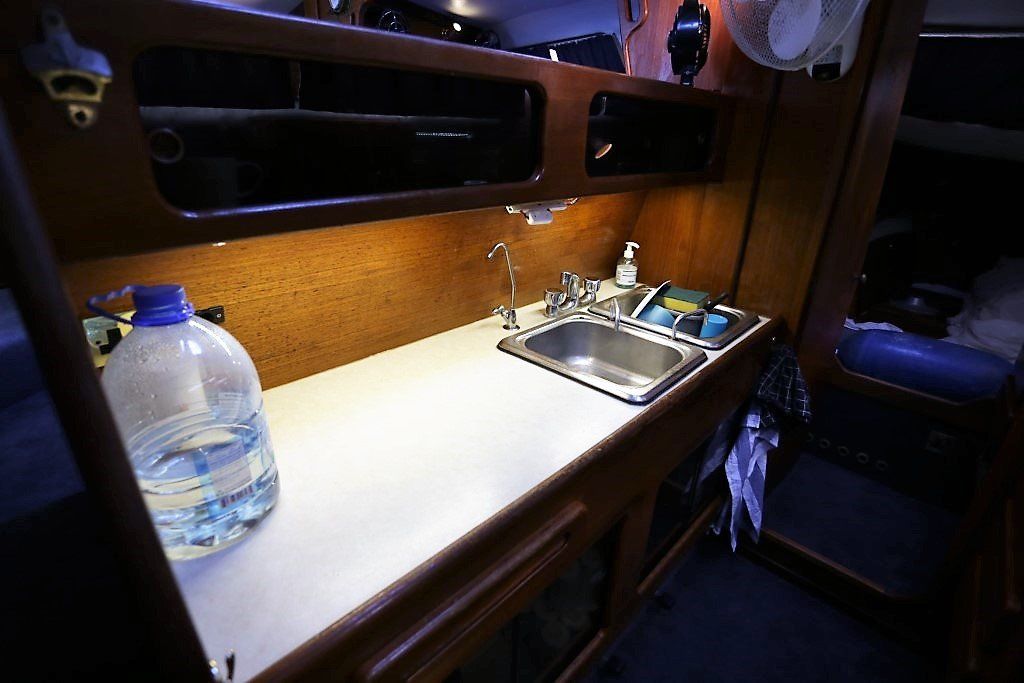 1989 Prout Snowgoose 37 Elite Sailing Boat For Sale - www.lighthouseyachting.com