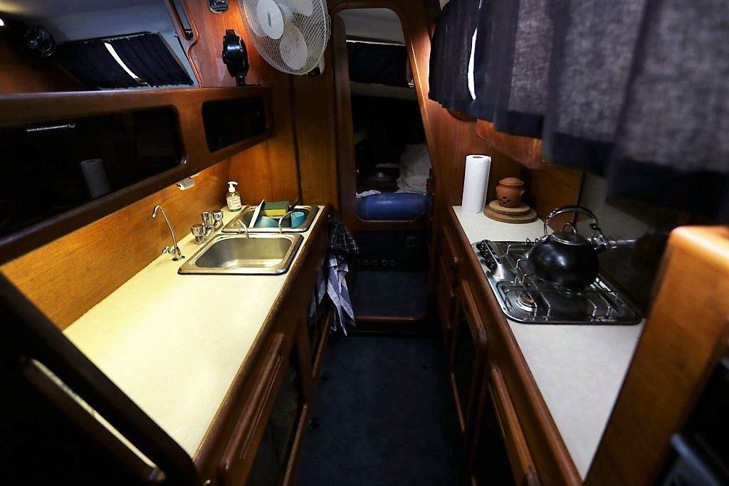 1989 Prout Snowgoose 37 Elite Sailing Boat For Sale - www.lighthouseyachting.com