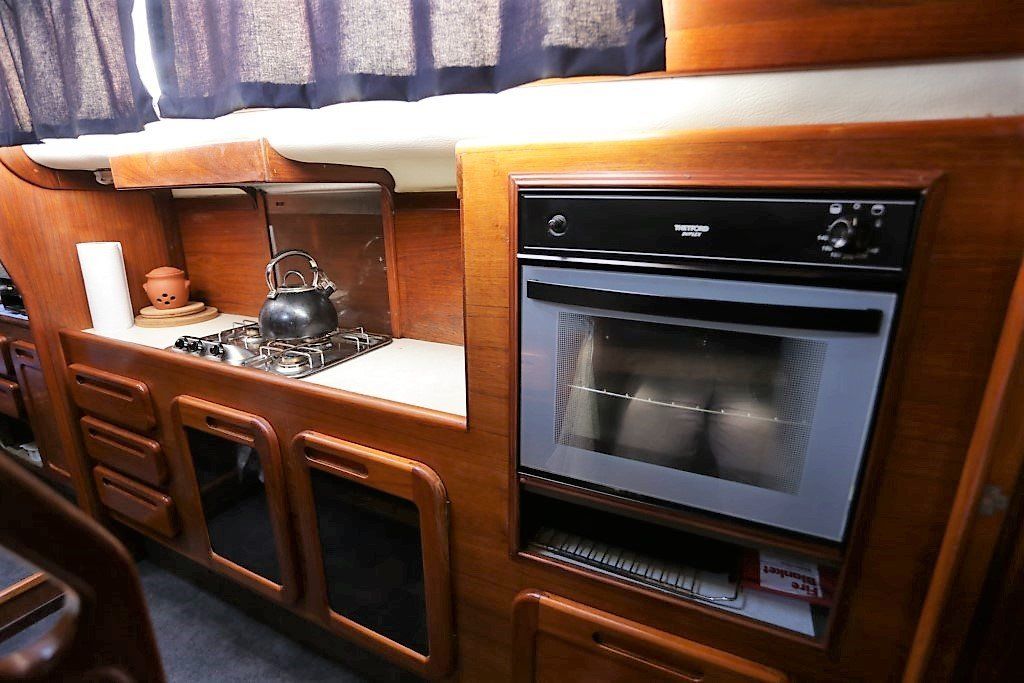 1989 Prout Snowgoose 37 Elite Sailing Boat For Sale - www.lighthouseyachting.com