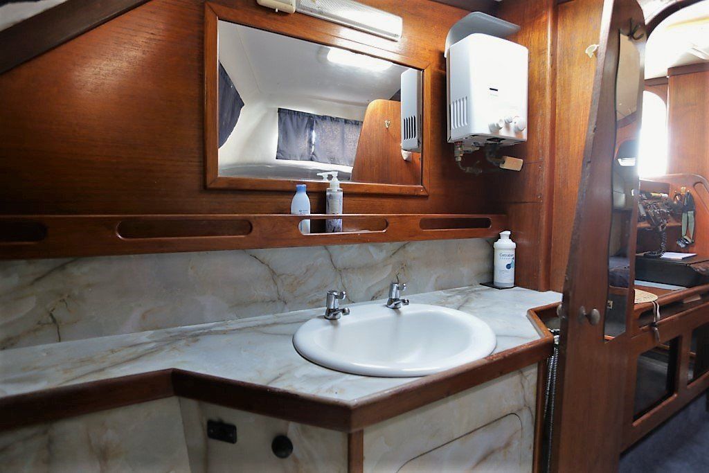 1989 Prout Snowgoose 37 Elite Sailing Boat For Sale - www.lighthouseyachting.com