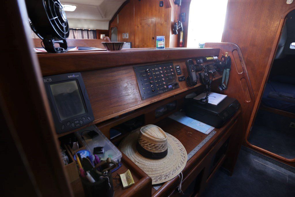 1989 Prout Snowgoose 37 Elite Sailing Boat For Sale - www.lighthouseyachting.com