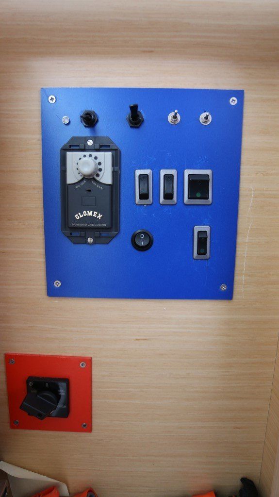 Lagoon 400 controls