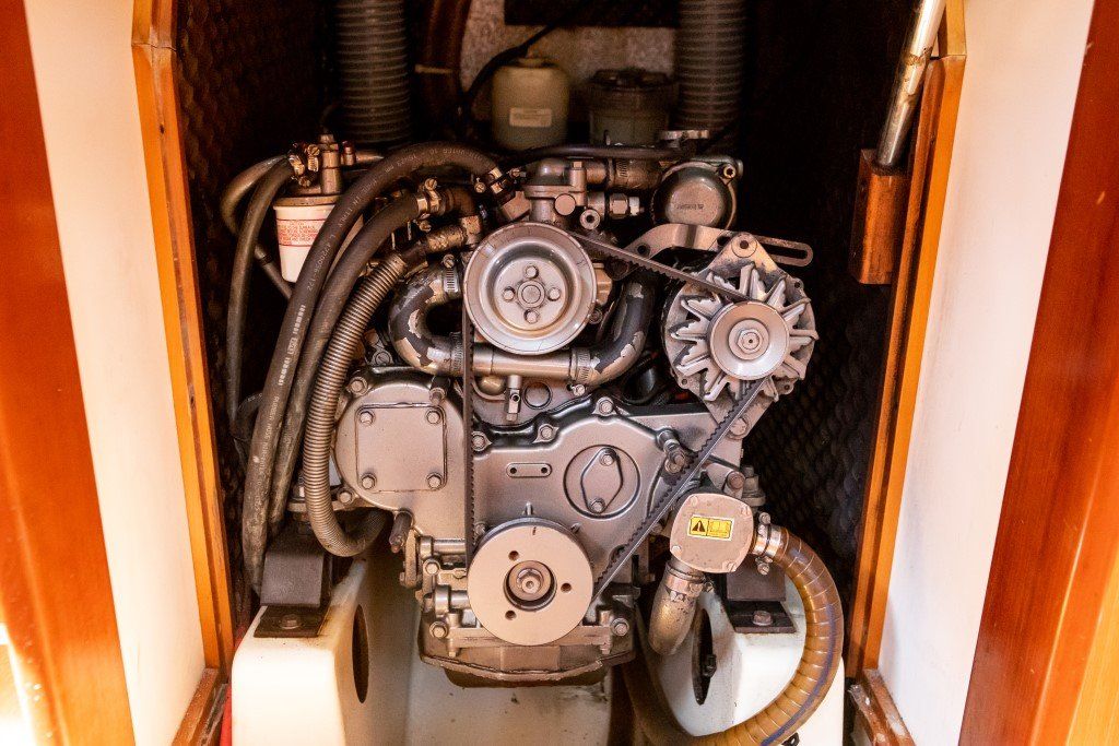 Beneteau Cyclades 43.3 engine