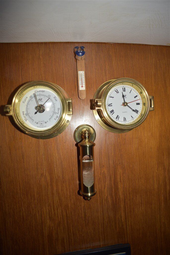 Warrior 40 clock and barometer