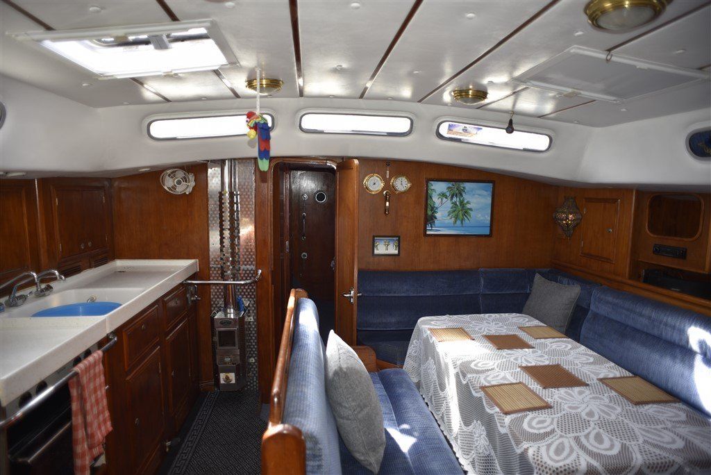 Warrior 40 interior