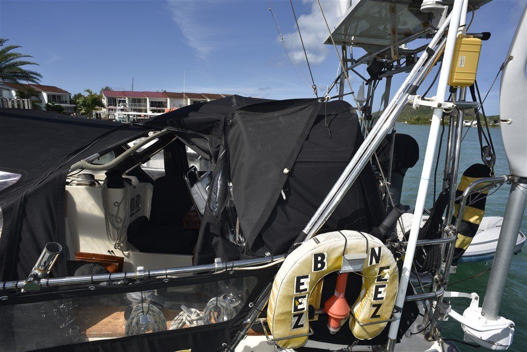 Warrior 40 cockpit enclosure