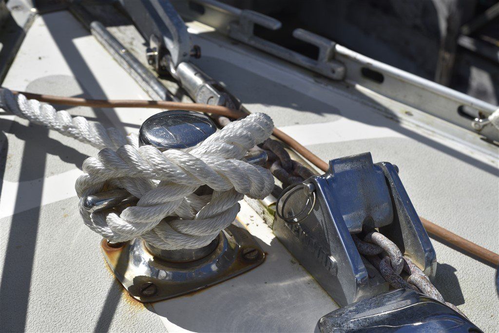 Warrior 40 windlass