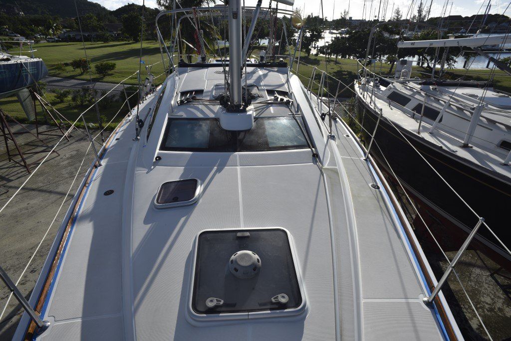 2009 Jeanneau Sun Odyssey 42 DS Sail Boat For Sale - www.lighthouseyachting.com