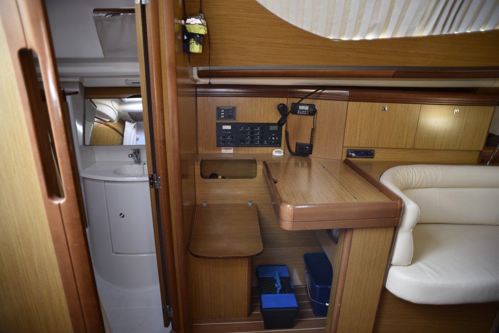 2009 Jeanneau Sun Odyssey 42 DS Sail Boat For Sale - www.lighthouseyachting.com