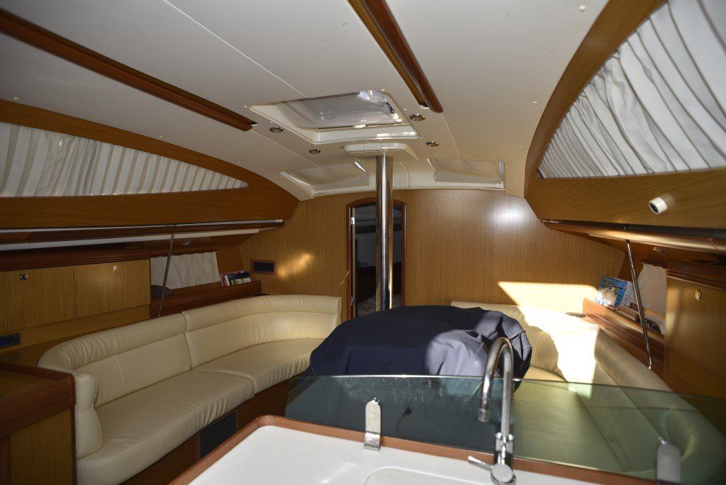 2009 Jeanneau Sun Odyssey 42 DS Sail Boat For Sale - www.lighthouseyachting.com
