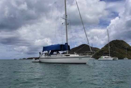 Granada Atlantica 375 at anchor with boom tent