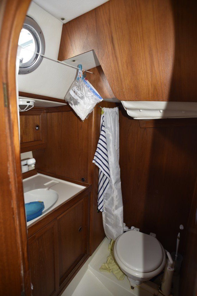 35' Granada Atlantica 375 head