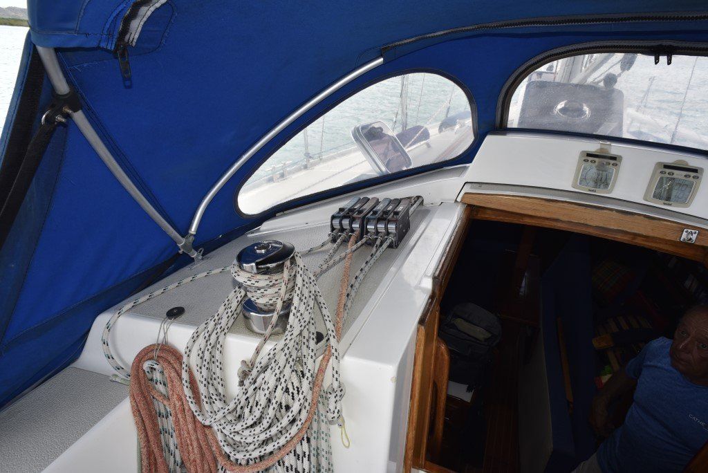 35' Granada Atlantica 375 clutches and winches on port coachroof