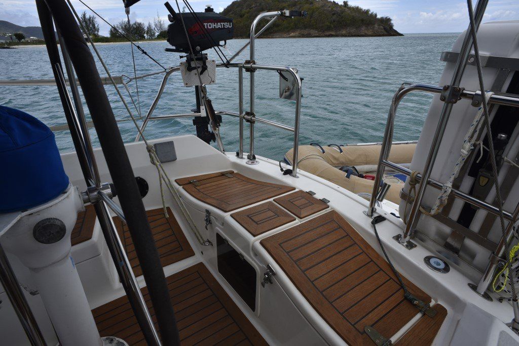 35' Granada Atlantica 375 aft seat