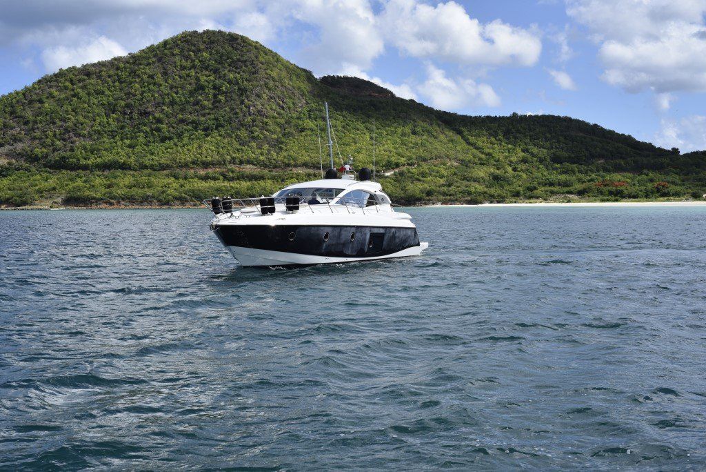 2011 Sessa Marine C44 port bow