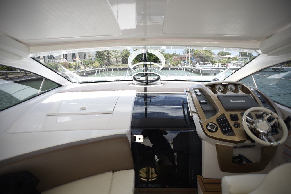 2011 Sessa Marine C44 companionway