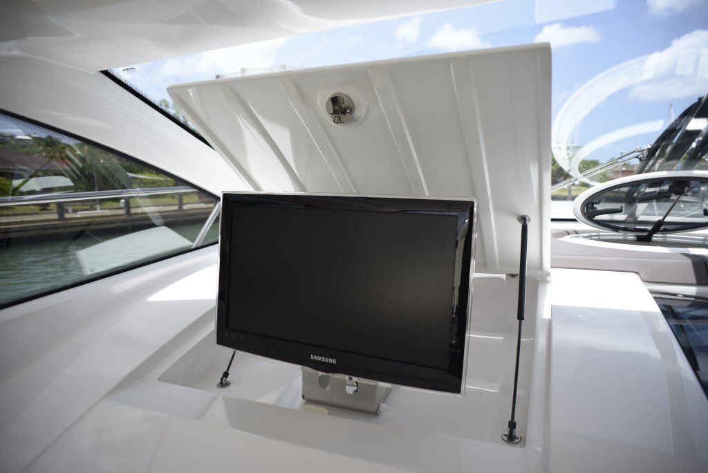 2011 Sessa Marine C44 exterior flatscreen tv