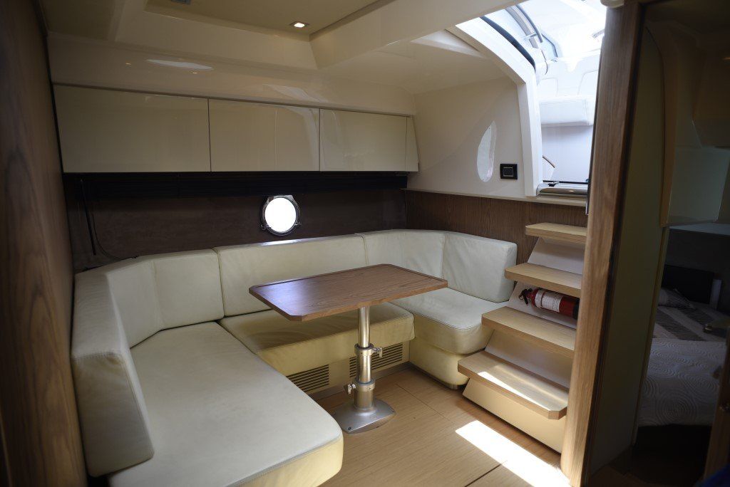 2011 Sessa Marine C44 saloon