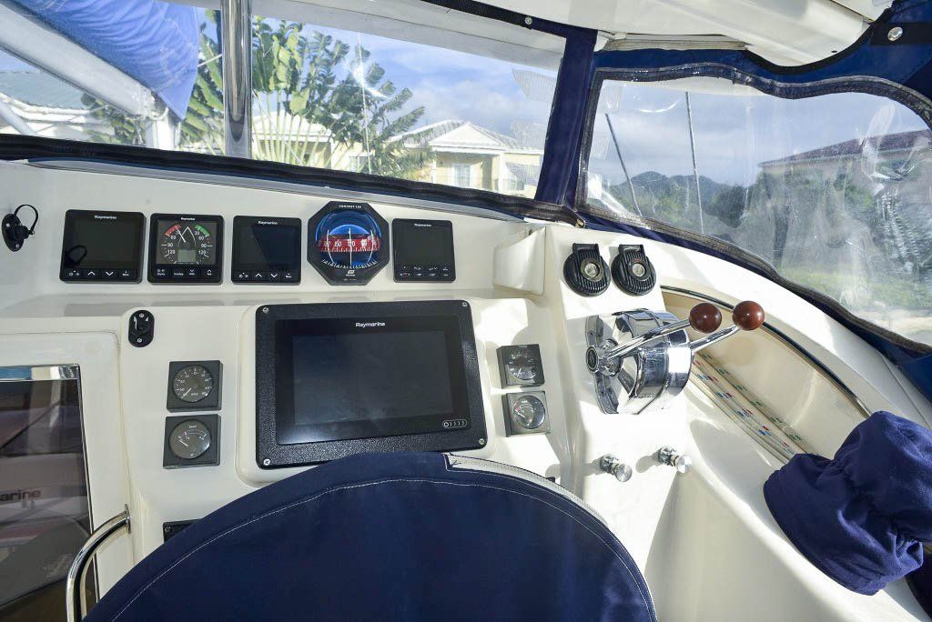 Leopard 40 catamaran nav instruments