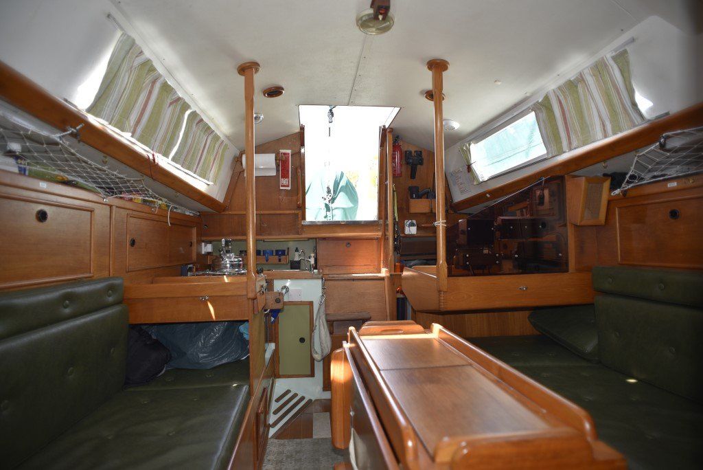 Nicholson 32 Saloon saloon looking aft