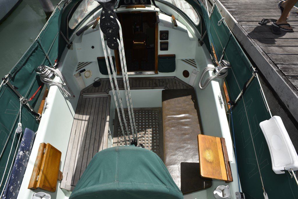 Nicholson 32 cockpit