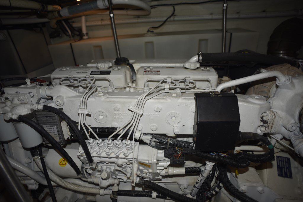 2001 Carver 530 Voyager Pilothouse Power Boat For Sale - www.lighthouseyachting.com