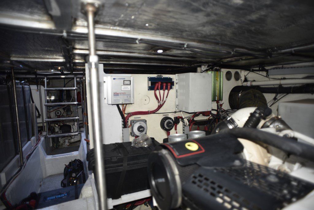 2001 Carver 530 Voyager Pilothouse Power Boat For Sale - www.lighthouseyachting.com