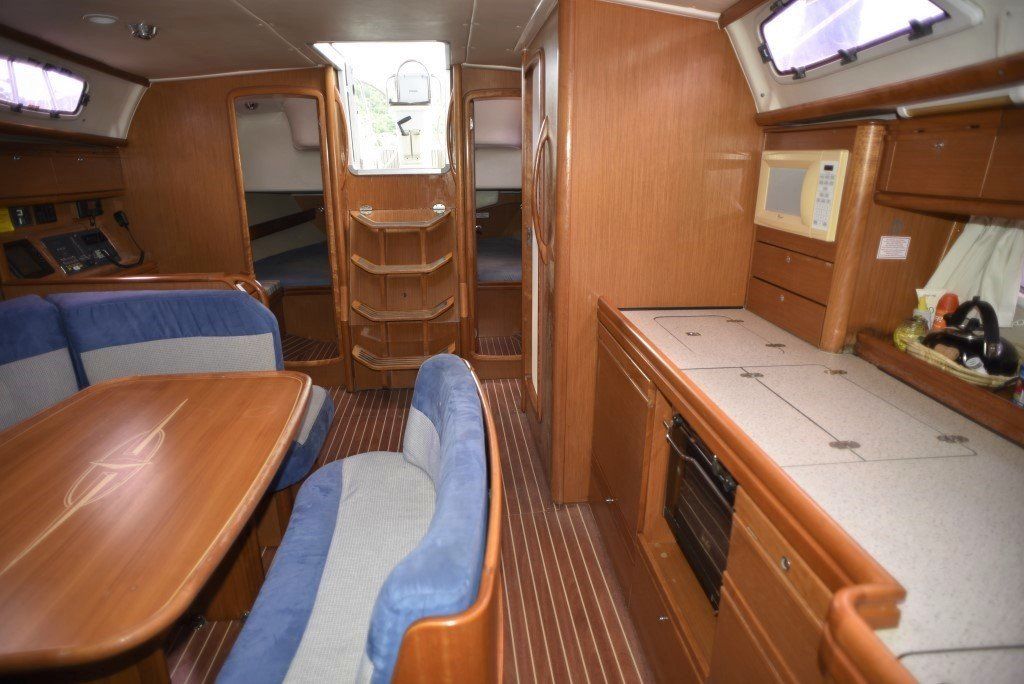2009 Bavaria Cruiser 40 galley looking aft