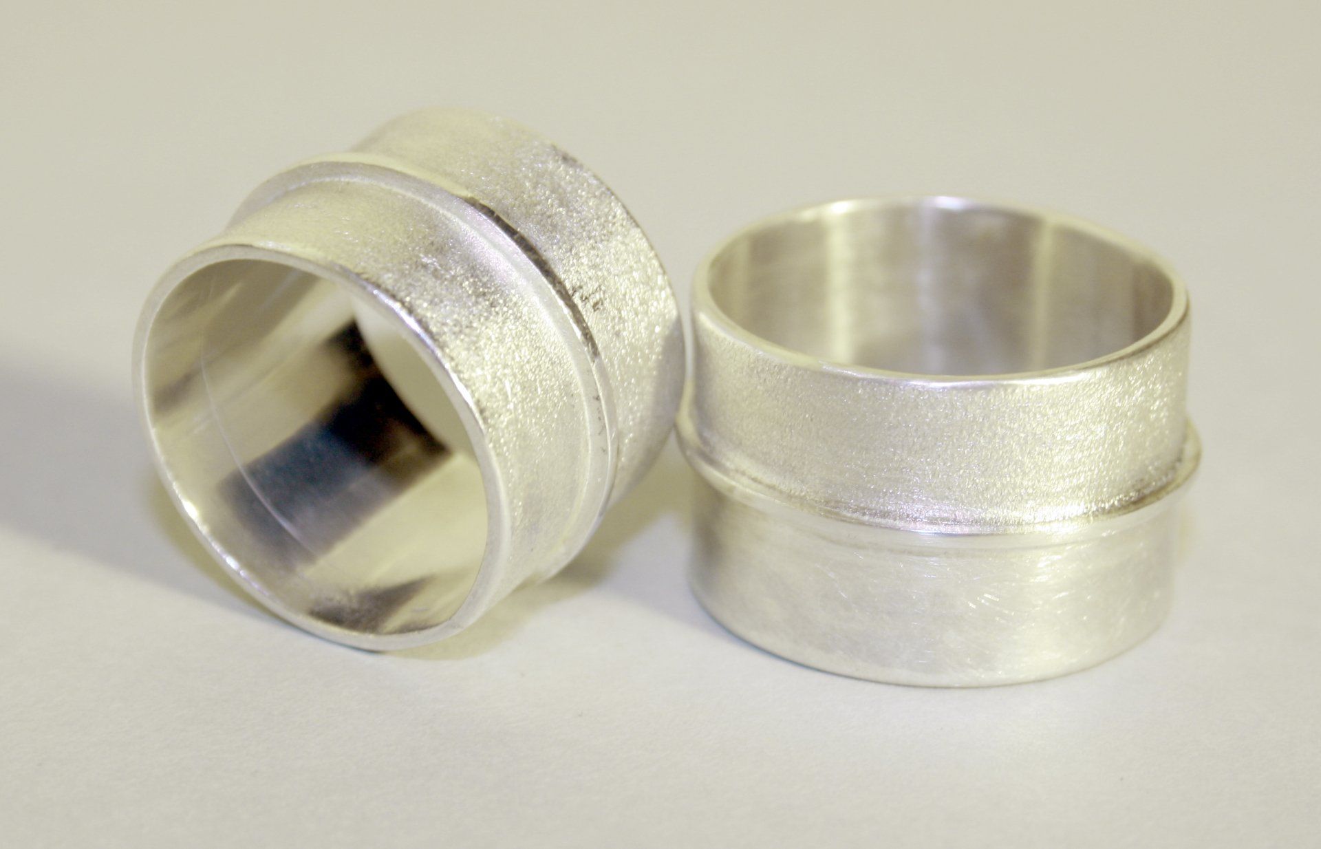 Handmade silver rings ©Libby Day Design