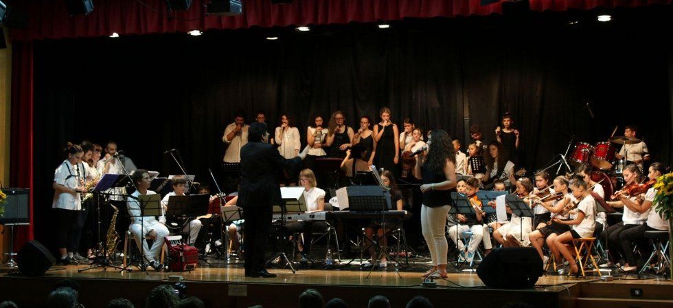 Esibizione musicale in un teatro