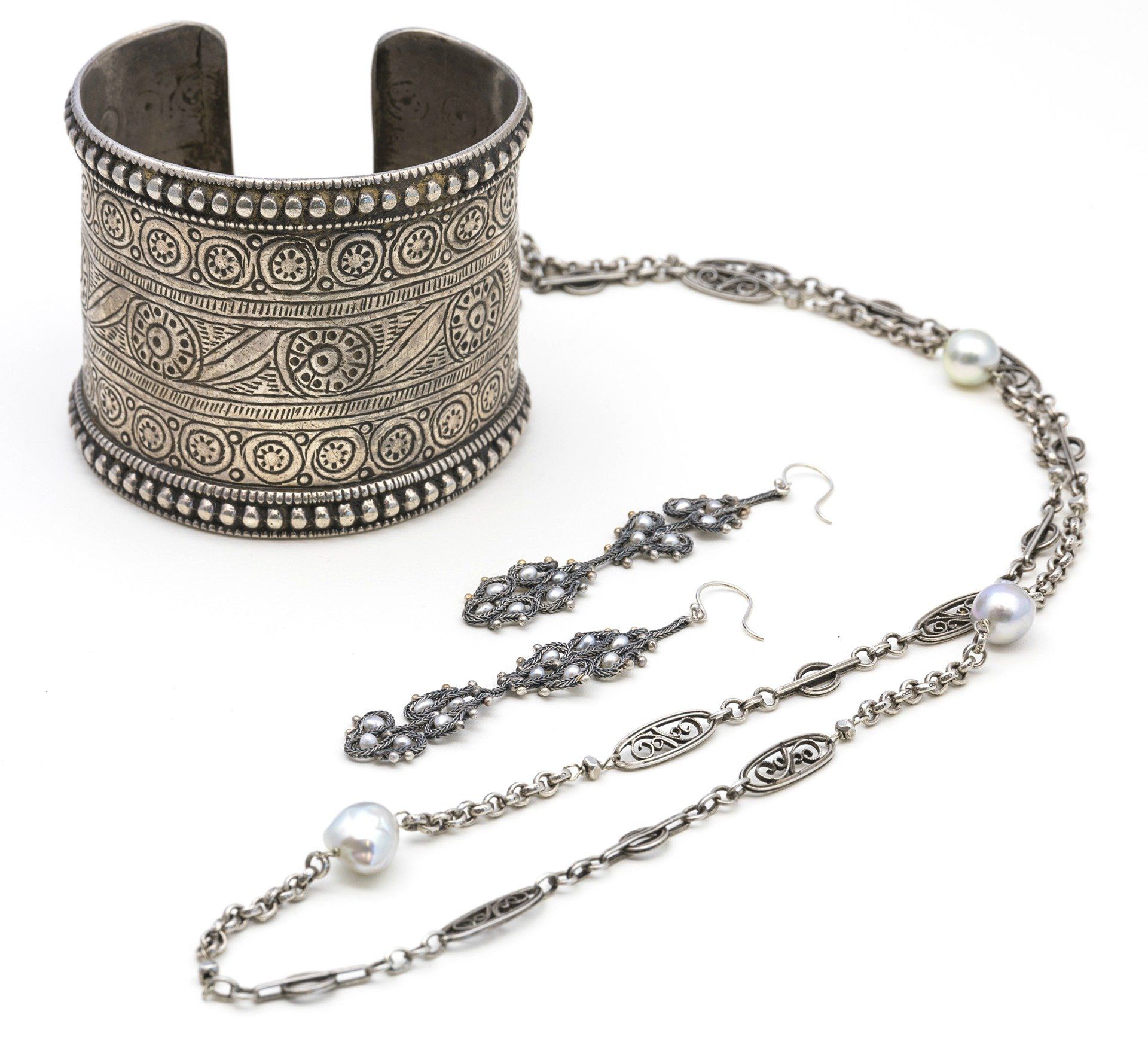 Mansoor Collection - accesories