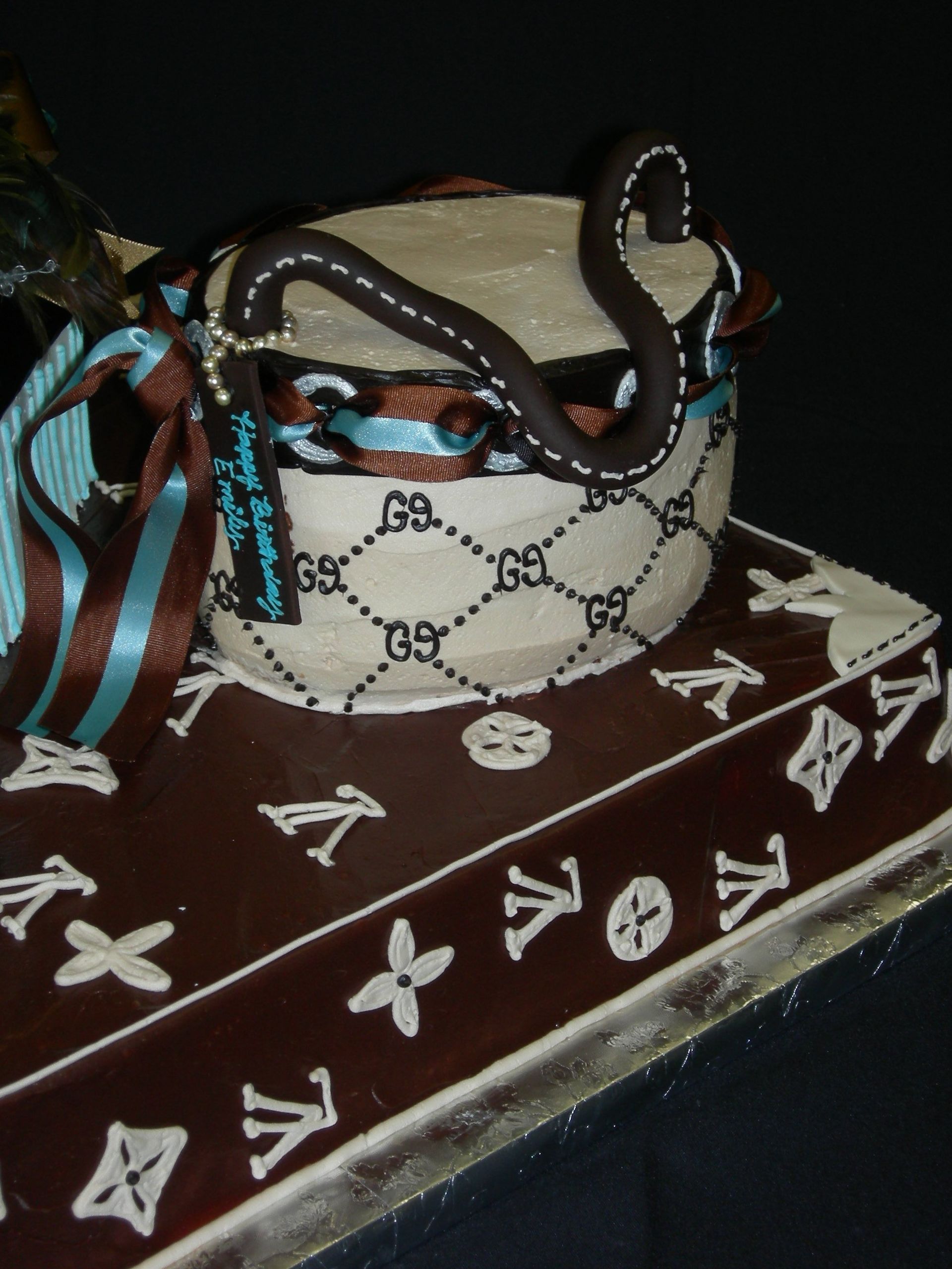 Custom Cake33