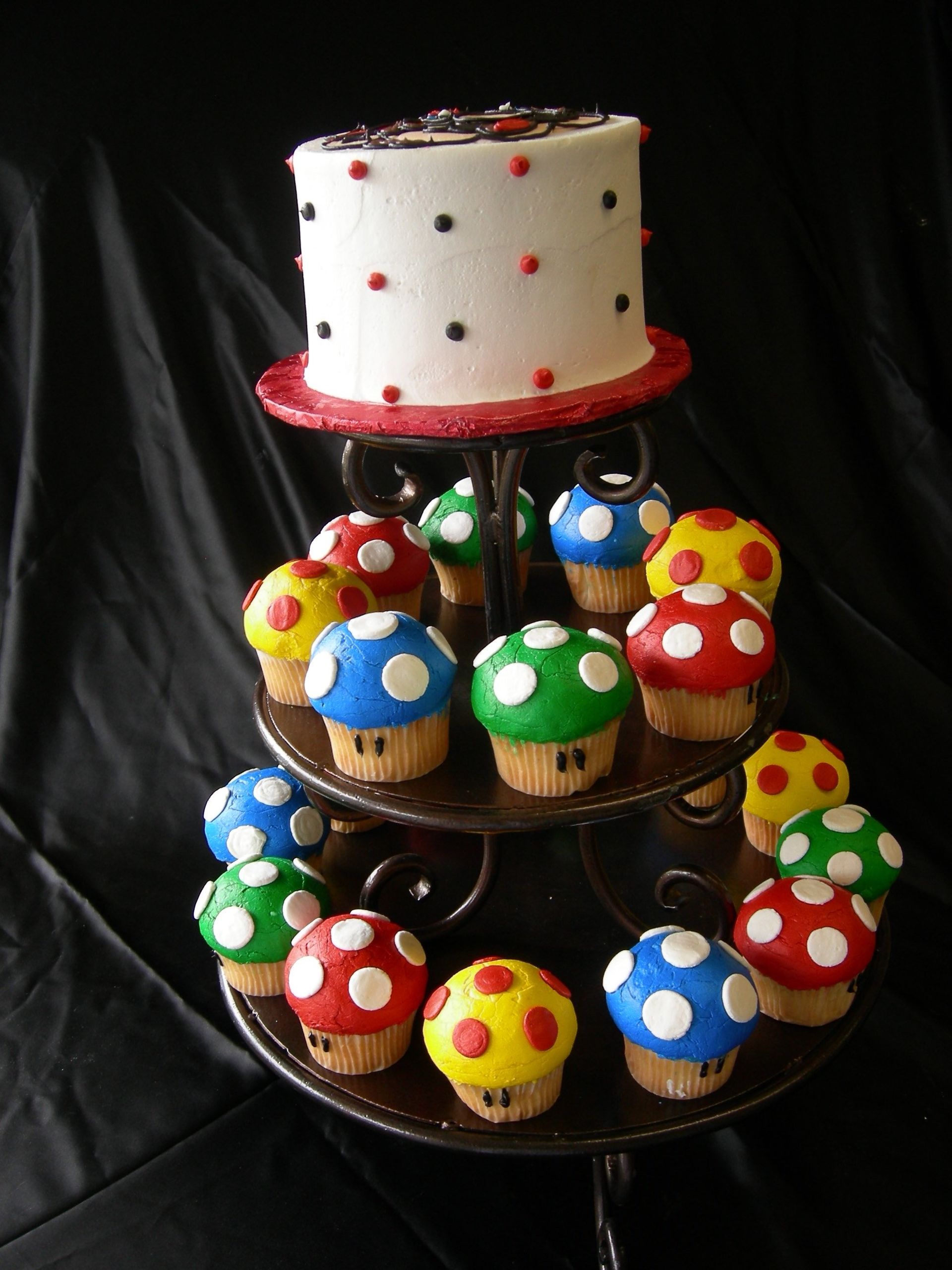 Custom Cake5