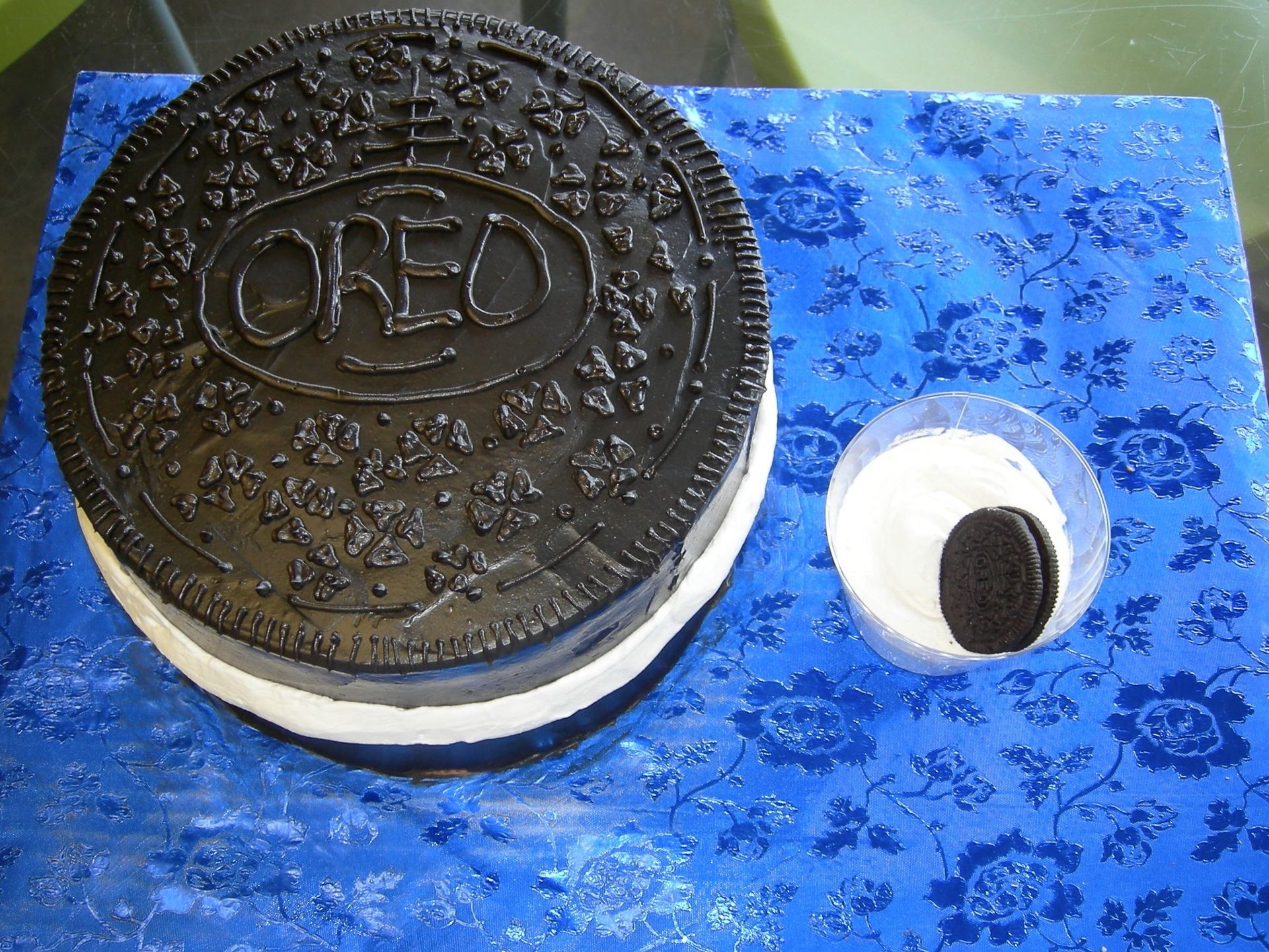 Custom Cake16