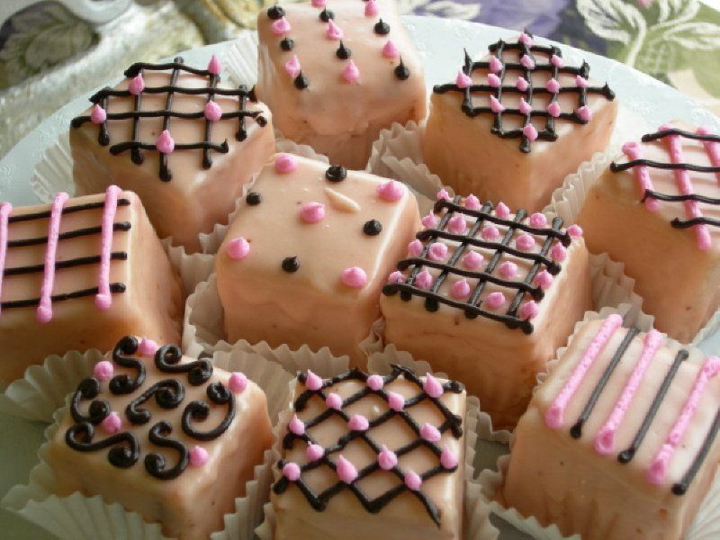 cake pieces