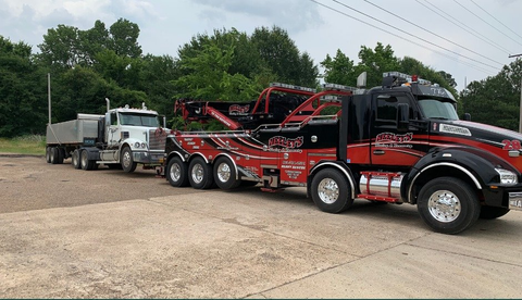 Heavy Duty Towing — Nashville, AR — Neeley's Service Center