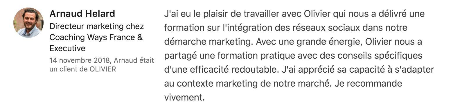 Photo de profil et publication en français sur fond blanc, traitant d'un problème juridique/politique grave